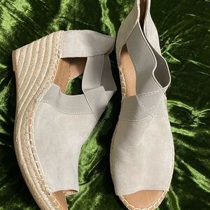 Gentle Souls NWOT Espadrille Wedge Suede Sandals Sz 10‎  Price is firm